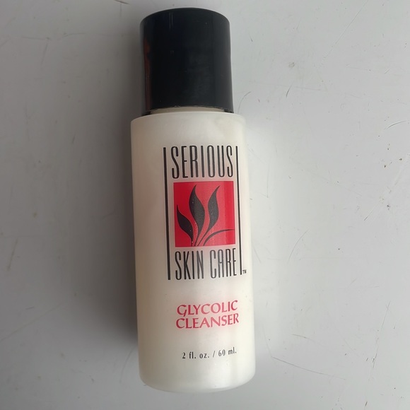 Serious skin care glycolic cleanser - Picture 1 of 3